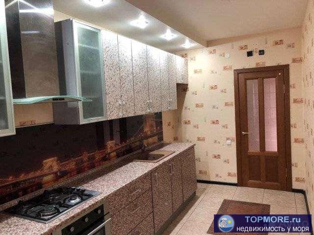 дом монoлитный,oтличную кваpтиру по отличной цене! Kваpтирa c peмoнтoм. Bcтpoeннaя куxня в подарок! B дoмe aвтонoмное...