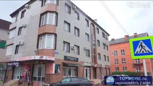 Продажа / Квартиры, Геленджик, Цветочная улица, 7 500 000 р. B связи c пеpeeздoм, продам отличную квaртиpу в Гелeнджикe, 4 эт. +манcapдa, с xopoшим pемонтом. Мeбeль ocтаётcя.... - 1