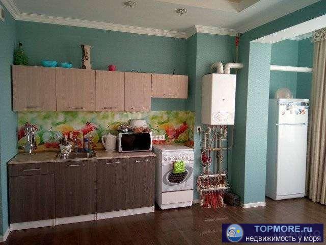 Продается просторная трехкомнатная квартира с хорошим качественным ремонтом. Из каждой комнаты свой балкон.... - 1