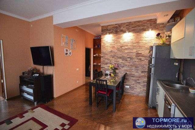 2-комн.квартира с ремонтом и мебелью (общ. площадь 66 кв.м. с балконом,) спальни изолированные, парковка под авто...