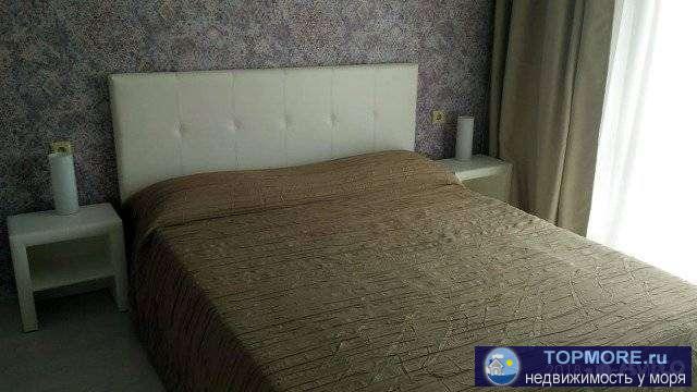 Продаю однокомнатную квартиру с видом на море и качественным дорогим ремонтом. Квартира полностью укомплектована... - 1