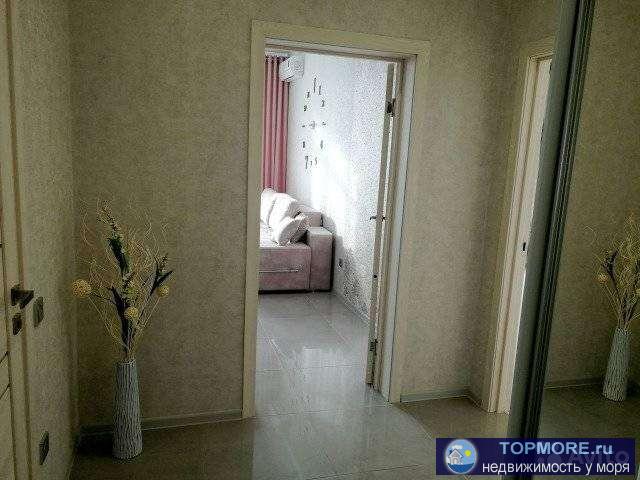 Собственник!!!Отличная однокомнатная квартира с прямым видом на море, дизайнерским ремонтом площадью 51 кв.м плюс... - 2