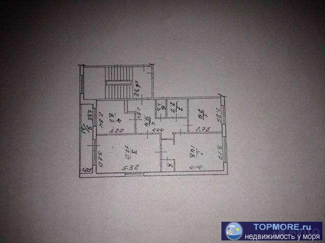 Продаю просторную трёхкомнатную квартиру по ул. Островского 144а . Удобная планировка , все комнаты изолированы....
