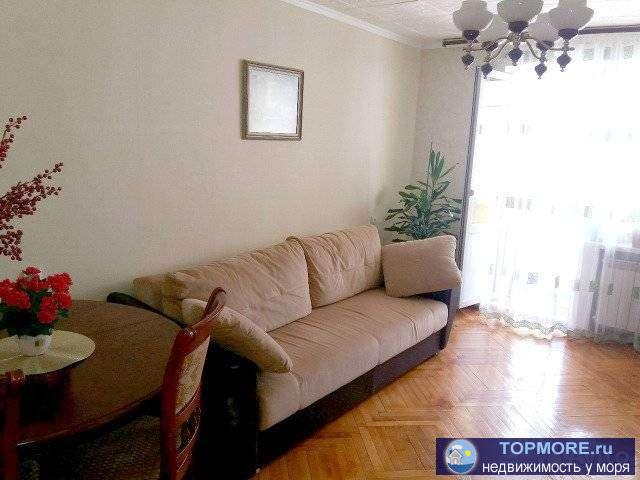 Продается 3-х комнатная квартира, с прекрасным видом на море и горы. 2/5 дома. Квартира очень теплая, светлая. Окна...