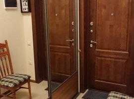 СОБСТВЕННИК !!! Квартира с евро ремонтом и мебелью. Тихий район с...