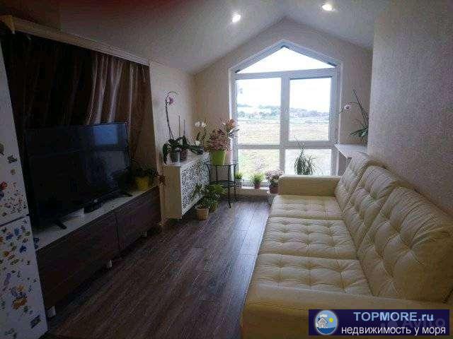 Квартира на восьмом мансардном этаже площадью 44,6 кв.м плюс место для хранение вещей. Кухня гостинная 19 м.кв. С... - 2