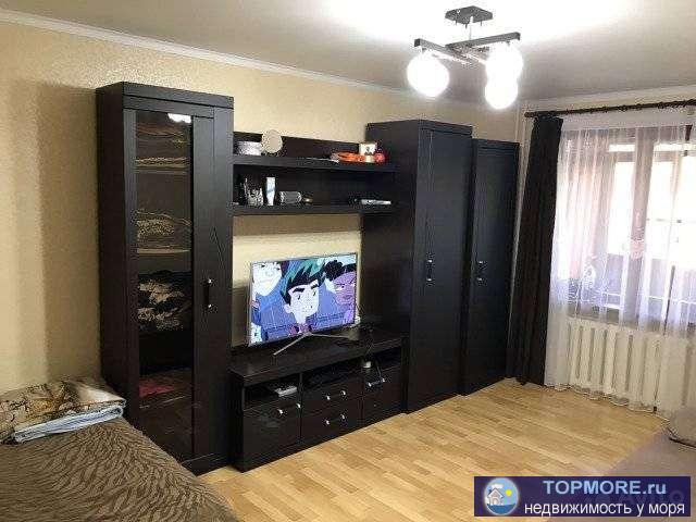 Продажа / Квартиры, Геленджик, Свердлова улица, 2 600 000 р. СОБСТВЕННИК. Продам однокомнатную квартиру по улице Свердлова 7. Оставляем всю мебель и бытовую технику. Подходит...