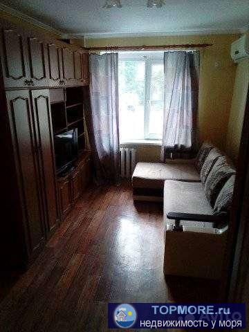 Продаю малогабаритную квартиру из двух комнат Маяковского 2 ( общежитие). Все удобства в квартире - 2