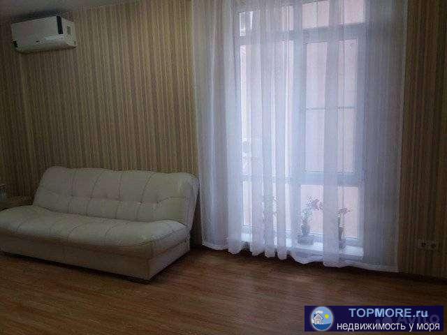 Продажа / Квартиры, Геленджик, Жуковского улица, 5 200 000 р. Продам 2х ком кв-ру с ремонтом мебелью и техникой, застекленная лоджия 10 м, на кухне, коридоре, ванной и лоджии...