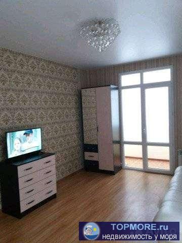 Продажа / Квартиры, Геленджик, Жуковского улица, 5 200 000 р. Продам 2х ком кв-ру с ремонтом мебелью и техникой, застекленная лоджия 10 м, на кухне, коридоре, ванной и лоджии... - 1