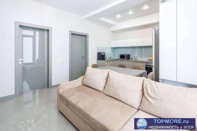 Квартира в центре, до моря 5 минут пешком, мебель и техника, дизайнерский ремонт, все документы готовы к продажи.... - 2