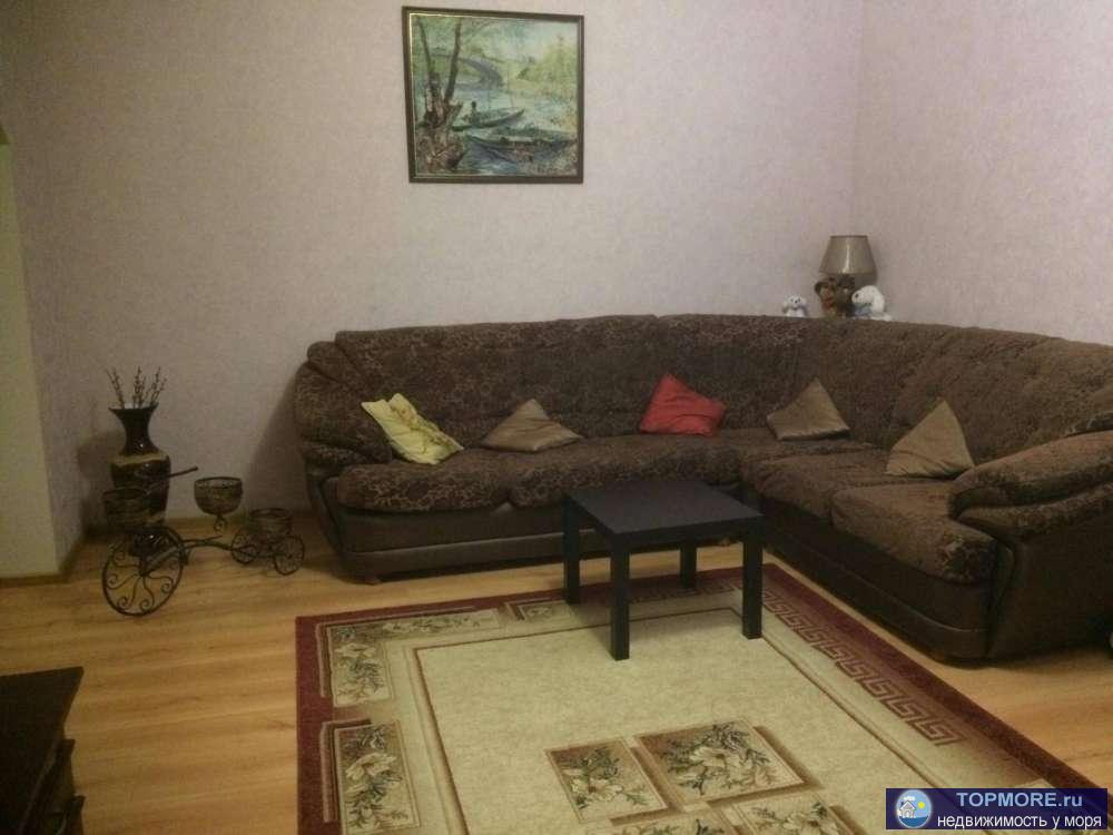 Большая просторная квартира интересной планировки, занимает по всему периметру дома, вид и на горы (Дивноморская... - 2