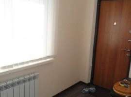 Продам квартиру на первом этаже двух этажного дома с отдельным...