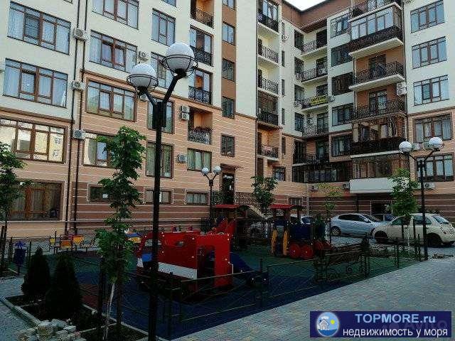 Собственник!!!Отличная однокомнатная квартира с прямым видом на море, хорошим, качественным ремонтом площадью 51 кв.м...