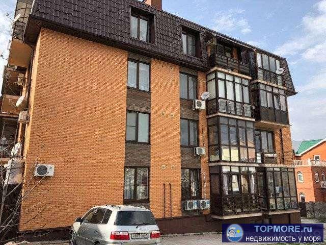 Продам уютную квартиру с качественным ремонтом  в малоквартирном доме, расположенном в секторе коттеджной застройки.... - 1