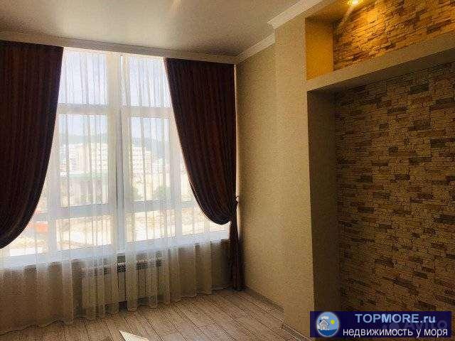 Собственник. Продам квартиру в тихом районе Геленджика. Светлая, теплая. Два балкона, просторная кухня. Выполнен... - 2