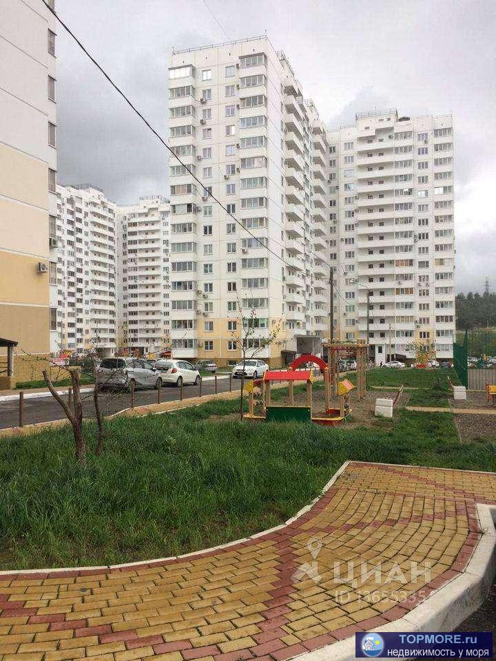 Однокомнатная квартира на первом этаже. Лоджия застеклена. Этаж высокий. Квартира в благоустроенном районе с развитой... - 2