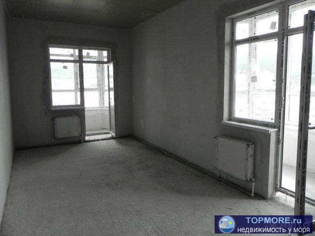 Однокомнатная квартира 51 кв.м. В чистовой отделке.  Можно сделать 2-комнатную. Две лоджии. Южная сторона. Дом сдан.... - 1