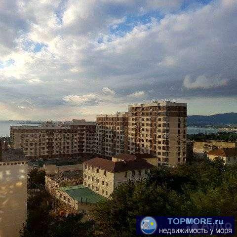 Собственник продает 1-к квартиру в ЖК ''Пушкин'' г.Геленджик во втором корпусе. Лоджия 13 кв.м. с прямым видом на...
