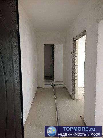 ВЫГОДНАЯ ЦЕНА ! ! ! Продам просторную 3-х ком.квартиру на первом этаже в готовом доме. Цоколь высокий ! ! Общ. пл... - 2