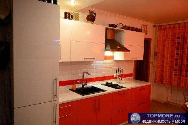 Продажа / Квартиры, Геленджик, Горького улица, 6 900 000 р. Срочно!!! Дом из красного кирпича! Сейсмоустойчивый. Квартира в центре. Хорошая и очень уютная квартира.Единственное...