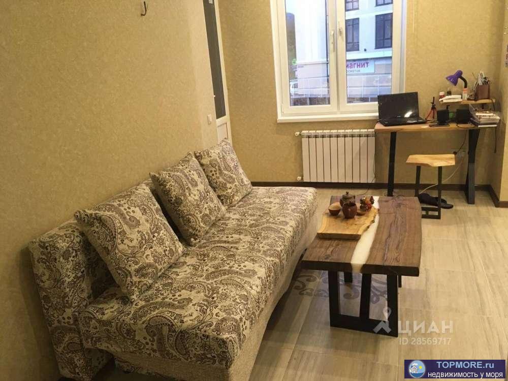 Продажа / Квартиры, Геленджик, Дивноморская улица, 3 500 000 р. Продам просторную однокомнатную квартиру с евроремонтом в районе Южный. Рядом дет. сад, школа 6, магазины Магнит,... - 2