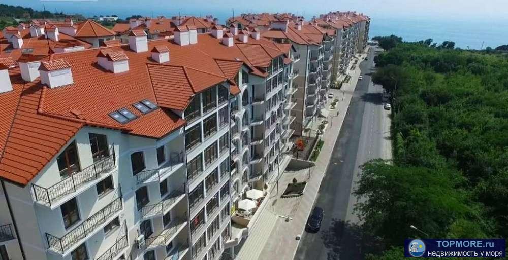Жилой комплекс Черноморский в Геленджике представляет собой одиннадцать домов, спроектированных таким образом, что из...