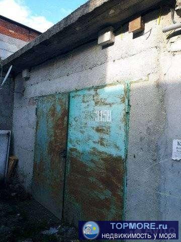 В ГСК Восток продаётся Двухуровневый чистый сухой гараж с выходом на ул. Шишкина