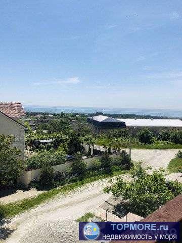 Продам новый дом о/п 180 кв.м., 3 этажа. Витражное остекление, уютный дворик, Кухня-Столовая, 3 спальни, 2 террасы с... - 2