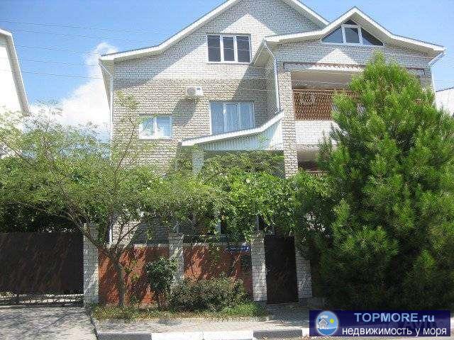 Продается 2-х этажный дом + цокольный этаж+мансарда 2002г. постройки в районе аквапарка ''Бегемот''. Два входа на...