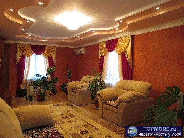 Продаётся 3-х этажный дом в СНТ ''Ветеран''. Общ. пл. 241м2., на участке 6,6соток. Первый этаж-тёплый пол, кухня со... - 1