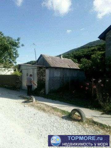 В доме 4 комнаты, косметический ремонт. Приезжайте смотритеТорг уместен.