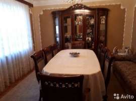 Дом расположен на одной из центральных улиц города с развитой...