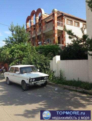 Продажа / Дома и коттеджи, Геленджик, Кленовая улица, 20 500 000 р. Срочно продается дом площадью 700 кв.м. расположенного г. Геленджик ул. Кленовая 5. Дом построен в 1996 г этажей 4,... - 1