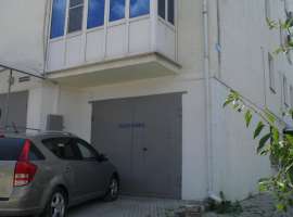Продам гараж на 1 этаже жилого дома Площадь - 20,0 кв.м.(5,5 х...