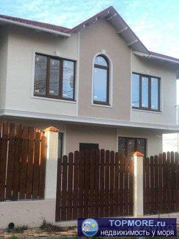 Продажа / Дома и коттеджи, Геленджик, Луначарского улица, 8 600 000 р. Продам дом общей площадью 120 кв.м. , в двух уровнях. 1этаж: кухня гостиная 31кв.м., комната 11кв. м., и с/у 5кв.м.;... - 2