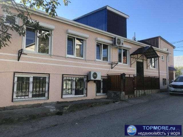 Продажа / Дома и коттеджи, Геленджик, Тельмана улица, 13 000 000 р. Продаю дом неподалёку от центра. Дом имеет гараж, подвал. По всем вопросам обращаться по номеру. - 1