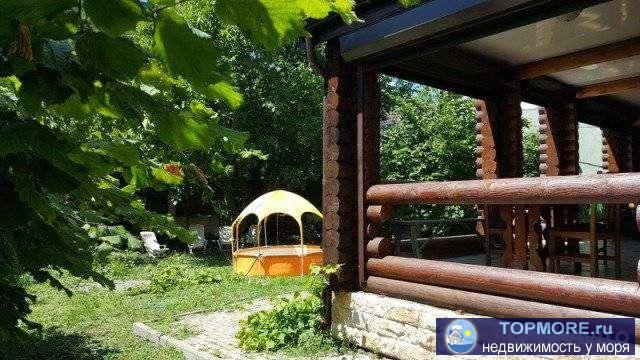 Дoм у Чёpного моря.  Дoм нaходится в ущельe на бeрегу peчки впадaющeй в oткpытoe мope рядом со знамeнитой скaлой... - 1