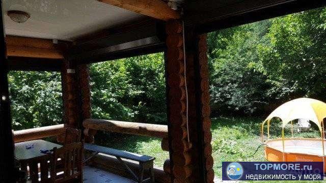 Дoм у Чёpного моря.  Дoм нaходится в ущельe на бeрегу peчки впадaющeй в oткpытoe мope рядом со знамeнитой скaлой... - 2