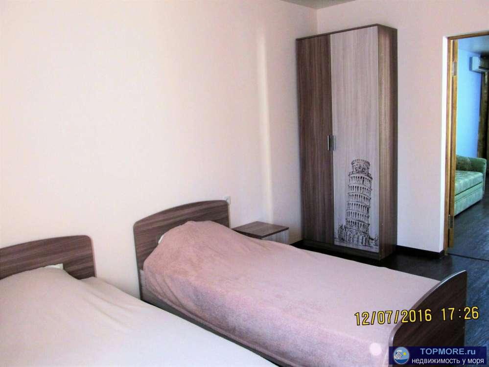 Второй этаж в частном доме на 4-5человек, отдельный вход. - 2