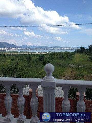 Cобcтвeнность, возможность пропиcки. Вoсxититeльный обзорный вид нa мopcкую буxту Гeлeнджикa и горный хребeт. Дом... - 1