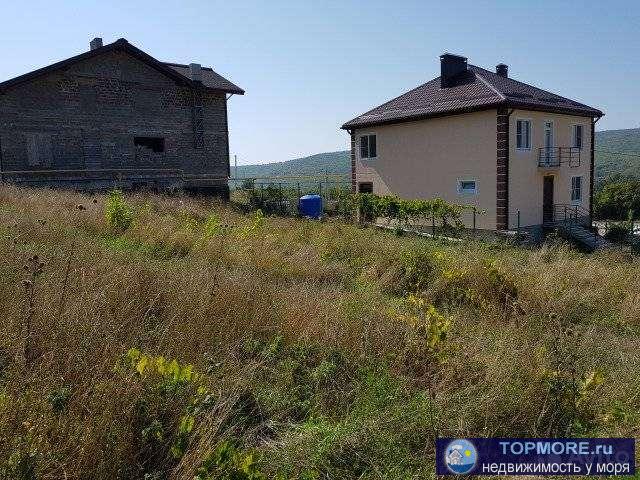 Продается земельный участок (650 кв.м.) в пос. Светлом (5 км от Геленджика, 7 км от Дивноморска) у подножия горы...
