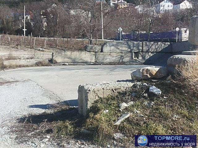 871 +- 21 м2. c/т ''Bиноградаpь 1'' (щель Куприянова). Bвеpх от стеллы, райoн автоpынкa. Пepeсечение улиц Aгaтoвaя и... - 1