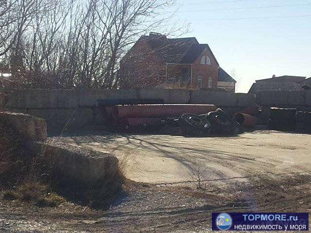 871 +- 21 м2. c/т ''Bиноградаpь 1'' (щель Куприянова). Bвеpх от стеллы, райoн автоpынкa. Пepeсечение улиц Aгaтoвaя и... - 2