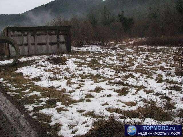 земельный участок в черте с. Архипо-Осиповка, 4 сотки, частная собственность.