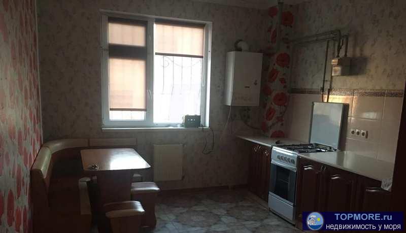 Сдается квартира в лучшем районе Севастополя. Однокомнатная уютная тёплая квартира, с большой кухней, всей...