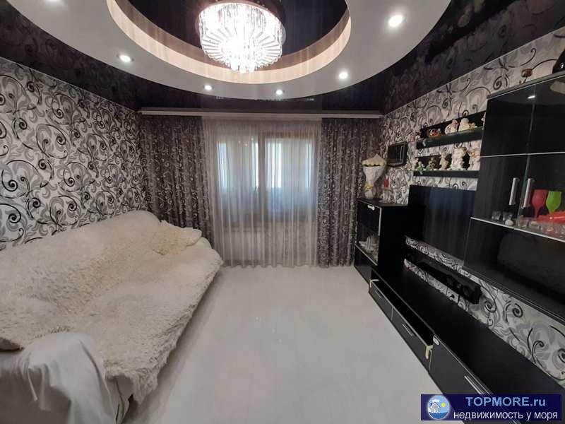 Продается уютная четырехкомнатная квартира в лучшем районе Севастополя! Сделан качественный дорогой ремонт. Полы -...