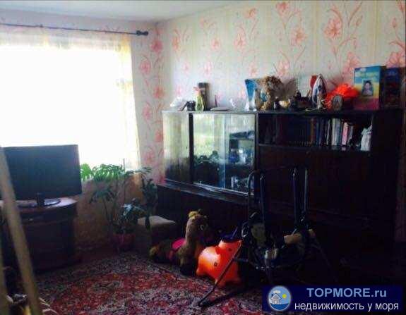 Продается трехкомнатная квартира в  г.Севастополь, п.Солнечный, ул. Ветвистая.Окна выходят на две стороны дома , комн... - 2
