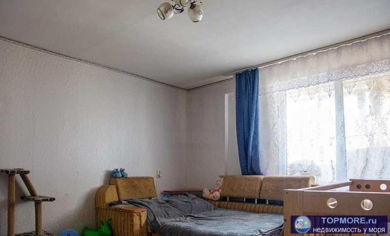 Продается двухкомнатная квартира 60 кв.м. улучшенной планировки на проспекте Октябрьской революции 22/5. Квартира...