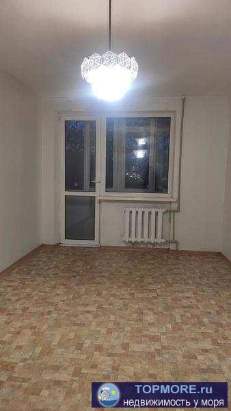 Предлагается к продаже 2х комнатная квартира в Севастополе, на Северной стороне, пл. Захарова.   Рядом рынок,...